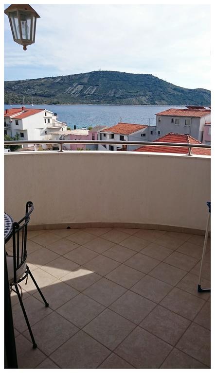 Apartments Ruza Primošten الغرفة الصورة