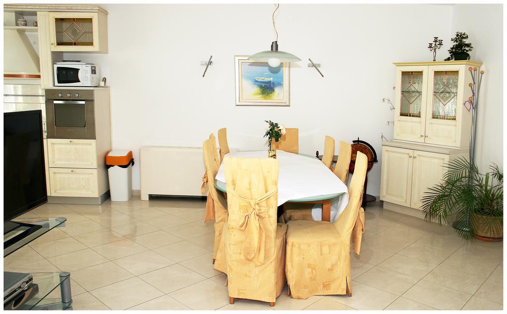Apartments Ruza Primošten الغرفة الصورة