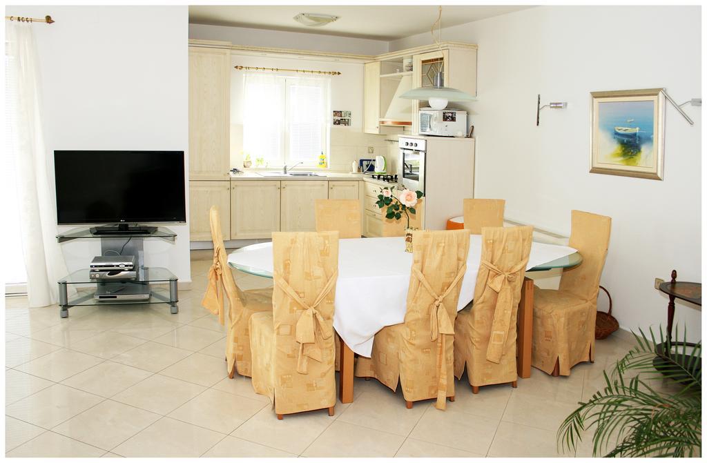 Apartments Ruza Primošten الغرفة الصورة
