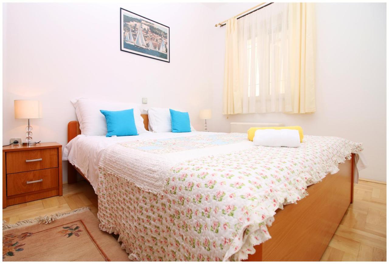 Apartments Ruza Primošten المظهر الخارجي الصورة